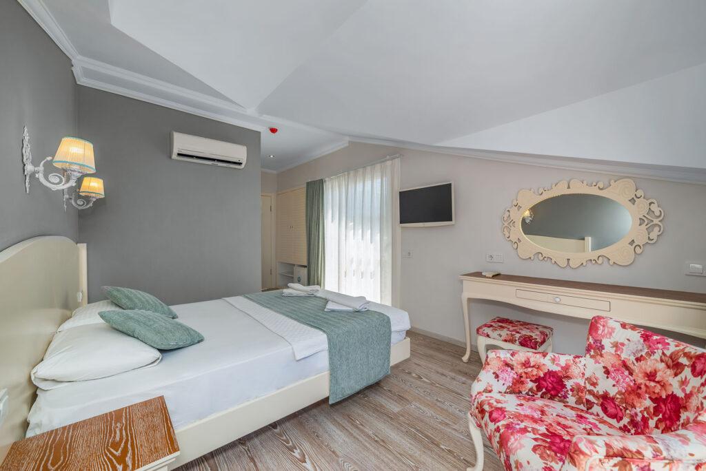 Majestic Hotel Олудениз Экстерьер фото